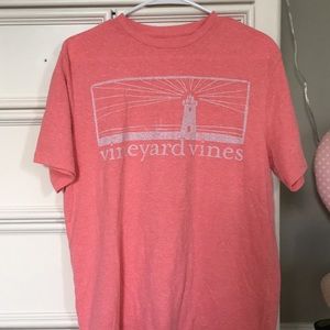 Coral, vineyard vines tee